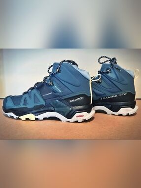 NEW Womens 7 - Salomon X Ultra 4 Mid GTX Gore-Tex Hiking boots/shoes. Waterproof
